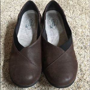 Clarks Cloud Steppers Brown/Black Comfort Shoes.